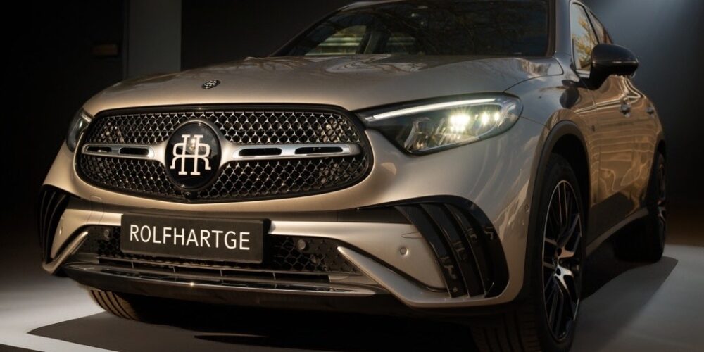 Mercedes Benz GLC ROLFHARTGE Gold in a parking garage