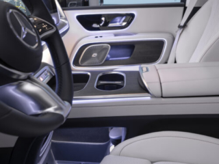 Neudefinition von Raum für eine neue Ära: der neue elektrische Mercedes-Benz VLE
Redefining space in a new era: the all-new electric Mercedes-Benz VLE